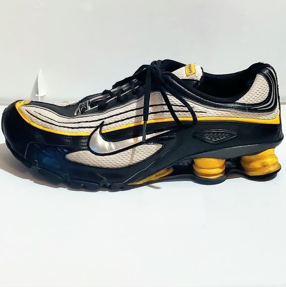 NIKE SHOX "LIVE STRONG" EDITION ATHLETIC SHOES. MENS Sz:10. GREAT CONDITION! - Picture 3 of 11